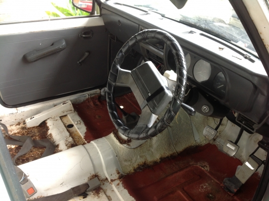 ขายมาสด้า1400 ปี93 เดิมๆ แอร์เย็น.เครื่องดี ไม่มีผุ ทะเบียนไม่ขาดลดสุดๆ43000