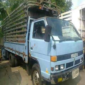 ขายหกล้ออีซุ NPR 110  รถห้างปี 37 สวยสวยพร้อมใช้