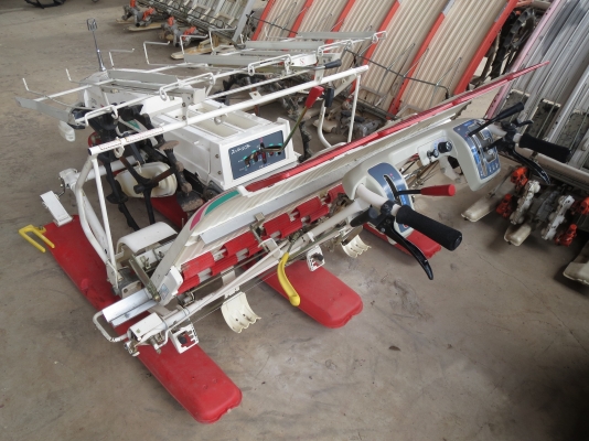 รถดำนาเดินตาม Yanmar 4แถว มือสองจากญี่ปุ่น รถสวย รุ่นใหม่ พร้อมดำ