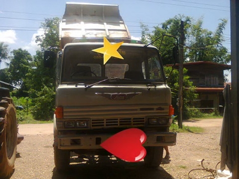 ขายรถดัมพ์ HINO หัว  เรนเจอร์ลงเล่ม เครื่องดี คัสซีดี   เครื่อง HO7C  180 แรงม้า  เบรคลมดัน  6เกียร์ ยาง900/20 เฟืองท้ายใหญ่  พวงมาลัยพาวเวอร์ ดัมพ์ ยาว 3.70 เมตร  ยาง 900 -20 ทะเบียนพร้อม ราคาถูก มากกก 515000บาท