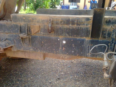 ขายรถดัมพ์ HINO หัว  เรนเจอร์ลงเล่ม เครื่องดี คัสซีดี   เครื่อง HO7C  180 แรงม้า  เบรคลมดัน  6เกียร์ ยาง900/20 เฟืองท้ายใหญ่  พวงมาลัยพาวเวอร์ ดัมพ์ ยาว 3.70 เมตร  ยาง 900 -20 ทะเบียนพร้อม ราคาถูก มากกก 515000บาท