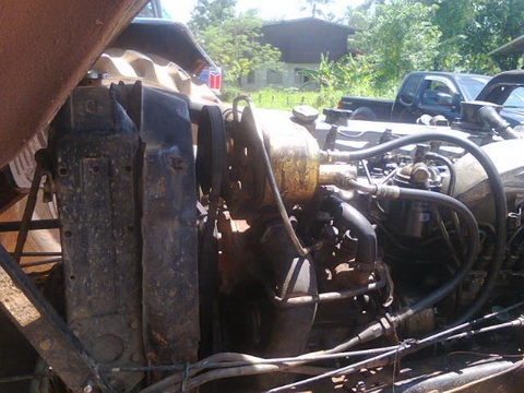 ขายรถดัมพ์ HINO หัว  เรนเจอร์ลงเล่ม เครื่องดี คัสซีดี   เครื่อง HO7C  180 แรงม้า  เบรคลมดัน  6เกียร์ ยาง900/20 เฟืองท้ายใหญ่  พวงมาลัยพาวเวอร์ ดัมพ์ ยาว 3.70 เมตร  ยาง 900 -20 ทะเบียนพร้อม ราคาถูก มากกก 515000บาท