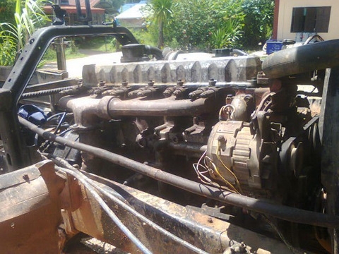 ขายรถดัมพ์ HINO หัว  เรนเจอร์ลงเล่ม เครื่องดี คัสซีดี   เครื่อง HO7C  180 แรงม้า  เบรคลมดัน  6เกียร์ ยาง900/20 เฟืองท้ายใหญ่  พวงมาลัยพาวเวอร์ ดัมพ์ ยาว 3.70 เมตร  ยาง 900 -20 ทะเบียนพร้อม ราคาถูก มากกก 515000บาท