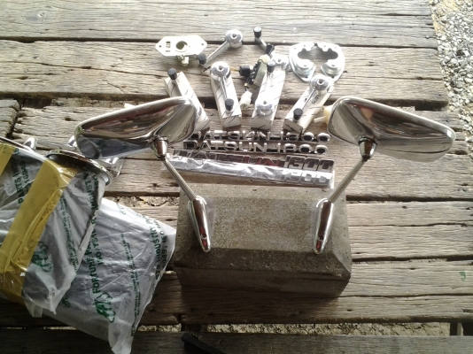 JOECLASSIC..ขายอะไหล่ดัทสัน521..เก่าเก็บสนใจโทรสอบฤามได้