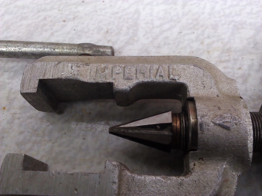 ชุดบานท่อ Perker ประกอบด้วย 4 ชิัน จับท่อได้หลายขนาด