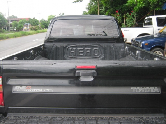 โตโยต้า ไฮลักไทเกอร์ คัมมอลเรล 2.5 D4D เทอโบ ปี 2547 (ช่วงนี้ฝนตกหนักทุกวัน รถไม่ได้ล้าง)