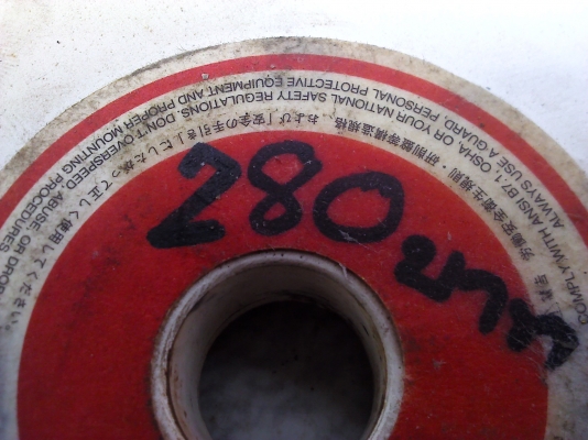 หินเจียร์สีขาว ใช้ใส่กับมอเตอร์หินเจียร์ได้เลยมีหลายเบอร์ให้เลือก