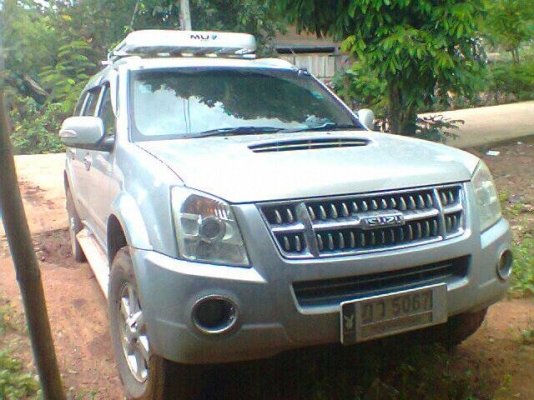 ขายรถ MU7 ปี2006 ตัวTOP ราคา 450000 รถบ้าน