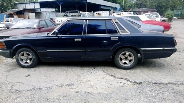 ขาย   NISSAN CEDRIC ทะเบียน ชุดโอนครบ