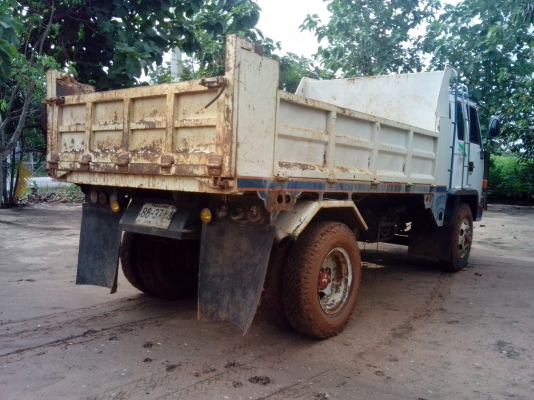 ต้องการขายรถดั๊ม 6ล้อ ด่วน ISUZU  ราคา 770000 บาท สภาพพร้อมใช้งาน โทร 0868655855
