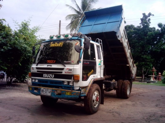 ต้องการขายรถดั๊ม 6ล้อ ด่วน ISUZU  ราคา 770000 บาท สภาพพร้อมใช้งาน โทร 0868655855