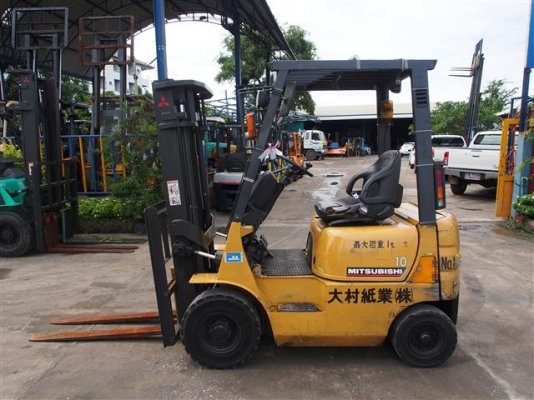 ** LOT 15/9/2556 ** MITSUBISHI FD10-F16C เครื่องยนต์ดีเซล S4Q เสา 3 เกียร์ AUTO สนใจติดต่อ 083-062-0223