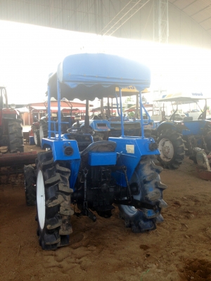 ขายด่วน!! รถไถแชมป์  304 SLX สภาพดี ราคาเป็นกันเอง