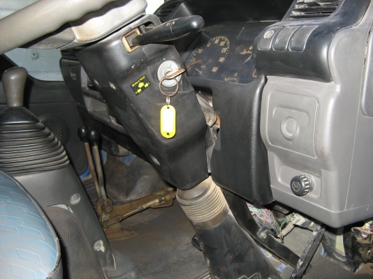 ขาย 6 ล้อดัมพ์ อีซูซุ NKR 130 แรง ปี 2003 สภาพสวย เครื่องแน่น คัสซีดี สนใจชมรถก่อนได้ครับ