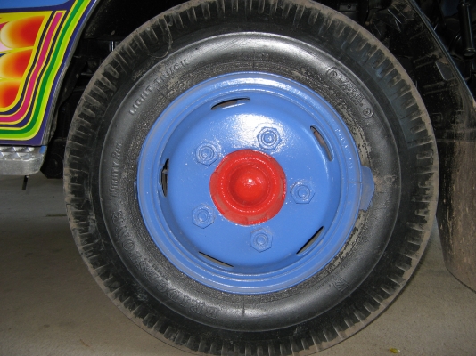 ขาย 6 ล้อดัมพ์ อีซูซุ NKR 130 แรง ปี 2003 สภาพสวย เครื่องแน่น คัสซีดี สนใจชมรถก่อนได้ครับ