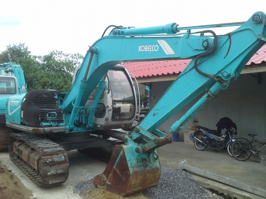 ขายด่วน KOBELCO SK 100-2.  mark v. นำเข้าเองจากญี่ปุ่นสวยเครื่องปั้มดี   สภาพดี  ยังไม่เคยใช้งานในไทยจ้า