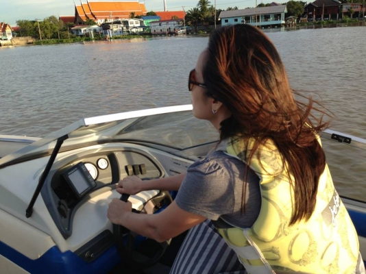 ขายเรือ Wellcraft รุ่น Excel 18 ฟุต นำเข้าจากอเมริกา สภาพดีพร้อมใช้งาน ขายเรือ Wellcraft รุ่น Excel 18 ฟุต นำเข้าจากอเมริกา สภาพดีพร้อมใช้งาน