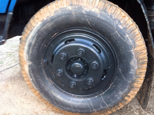 ขาย โตโยต้า WU 40 เครื่อง 13 B 110 แรง สนใจติดต่อ คุณตี๋ 085 2849088