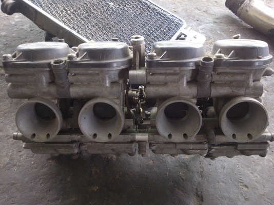 ขายเครื่อง bandit 250 และอะไหล่อื่นๆ ขายเครื่อง bandit 250 และอะไหล่อื่นๆ