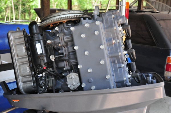 ขายเรือ Yamaha 19 ฟุต เครื่อง 85 ครับ ขายเรือ Yamaha 19 ฟุต เครื่อง 85 ครับ