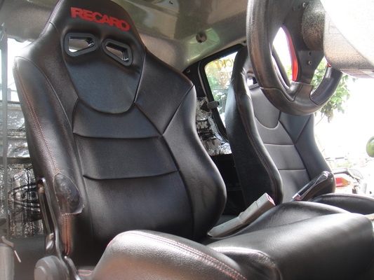 ขาย อีซูซุ  ดีแม็กซ์  ปี 05  เครื่อง 2500    สีม่วงเหลือบ  แม็กซ์ 18 ประตูปีกนก