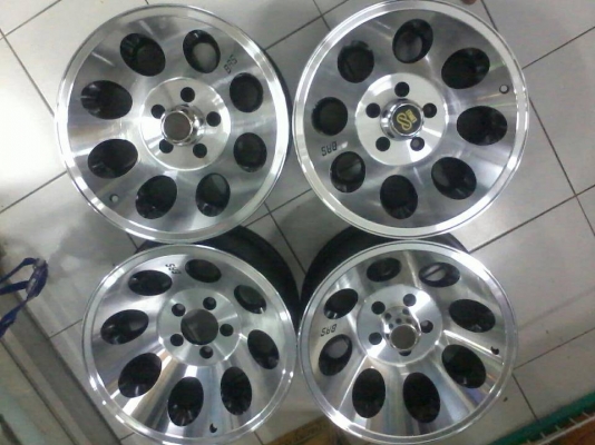 หยดน้ำใหญ่ JAPAN  15x7นิ้ว ET-10 ล้อใหม่ ราคา 8000 บาท