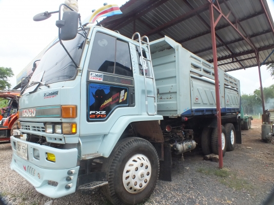 ขายรถสิบล้อดั้ม