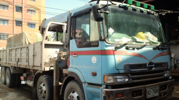 Hino Profia 12ล้อ เครื่องP11C inter cooler  เครนSuper Z360 Tadano   5ปลอก6ชัก กระบะยาว 8.40 รถจดทะเบียนปี2554