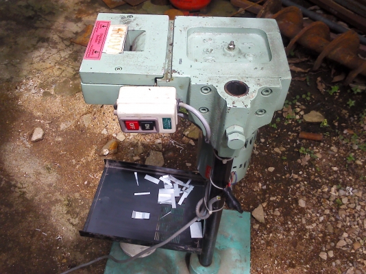 (มีVDO ทดสอบตัดให้ดู)เครื่องตัดแผ่นเหล็กไฟฟ้า ตัดได้หน้ากว้าง2 นิ้ว ตามในภาพใช้ไฟ100V. จากญี่ปุ่น(มีสองเครื่อง) (มีVDO ทดสอบตัดให้ดู)เครื่องตัดแผ่นเหล็กไฟฟ้า ตัดได้หน้ากว้าง2 นิ้ว ตามในภาพใช้ไฟ100V. จากญี่ปุ่น(มีสองเครื่อง)