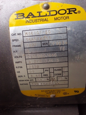 มอเตอร์3 แรง ของUSA. ต่อใช้ไฟได้ทุกแรงคันไฟฟ้าตั้งแต่ 115-575V. ไฟบ้านเราก็ต่อได้