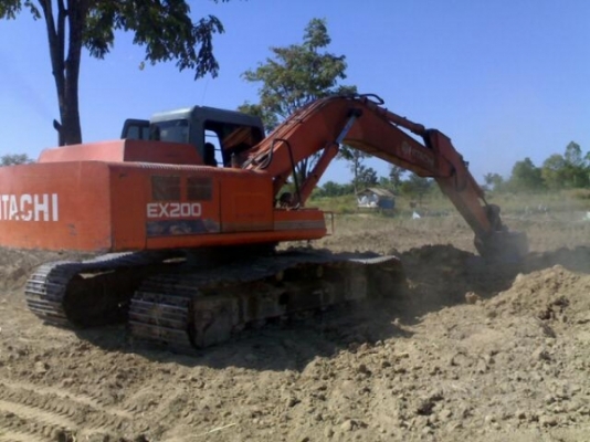 บริการให้เช่ารถแมคโครทำงาน รายวัน รายเดือน มีคนขับพร้อม รับเคลียลิ่ง ถมดิน รับเหมาถมที่ ทั่วชลบุรี โทรสอบถามได้ครับ