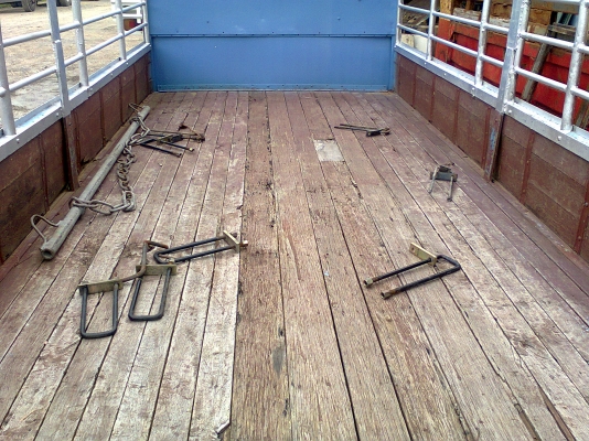 กระบะคาร์โก้ มีคอก 6 ล้อ ยาว 5 เมตร ขายถูกๆๆๆ