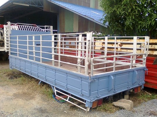 กระบะคาร์โก้ มีคอก 6 ล้อ ยาว 5 เมตร ขายถูกๆๆๆ