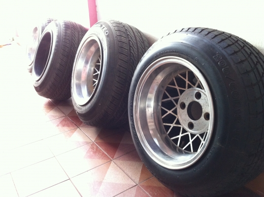 ขายล้อ 13x10นิ้ว  4/114    พร้อมยาง