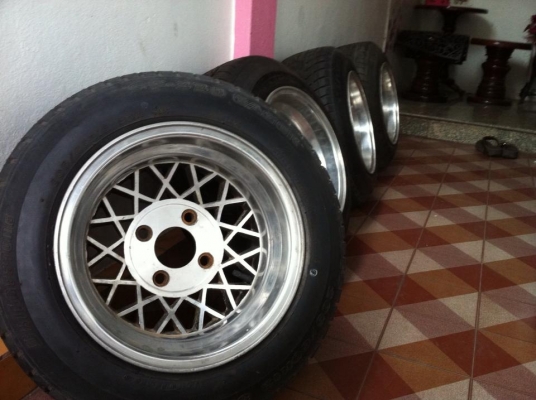 ขายล้อ 13x10นิ้ว 4/114 พร้อมยาง ขายล้อ 13x10นิ้ว 4/114 พร้อมยาง