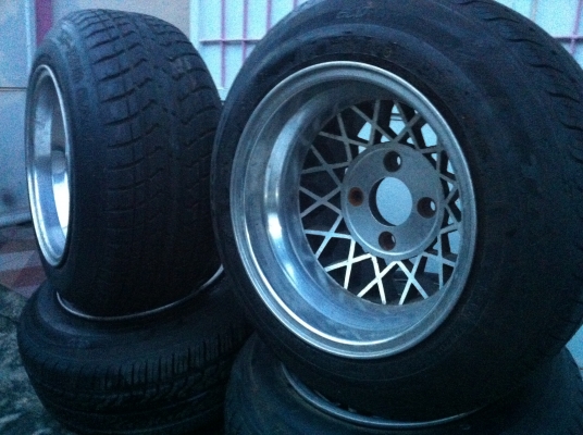 ขายล้อ 13x10นิ้ว 4/114 พร้อมยาง ขายล้อ 13x10นิ้ว 4/114 พร้อมยาง