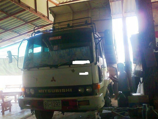 MITSUBISHI FUSO FN527 M-A 10xxx ปี 32 เครื่อง HINO HO7C มีเทอร์โบ เครื่องดี คัสซีสวย รถสวยพร้อมใช้งาน มีทะเบียนครบ.