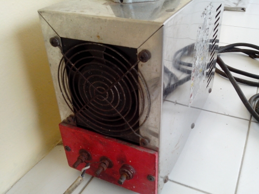 ขายตู้เชื่อมไฟฟ้ามือสองขนาดเล็กเสียบไฟบ้าน BX6-160B AC ARC WELDER 1900บาท