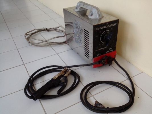 ขายตู้เชื่อมไฟฟ้ามือสองขนาดเล็กเสียบไฟบ้าน BX6-160B AC ARC WELDER 1900บาท
