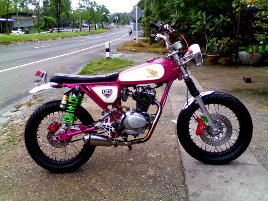 หนุ่ม ปราจีน : ส่ง GL100 แต่ง Tracker ให้ คุณจิรวัฒน์ อ.แสวงหา จ.อ่างทอง