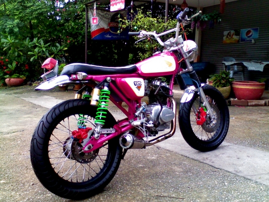 หนุ่ม ปราจีน : ส่ง GL100 แต่ง Tracker ให้ คุณจิรวัฒน์ อ.แสวงหา จ.อ่างทอง