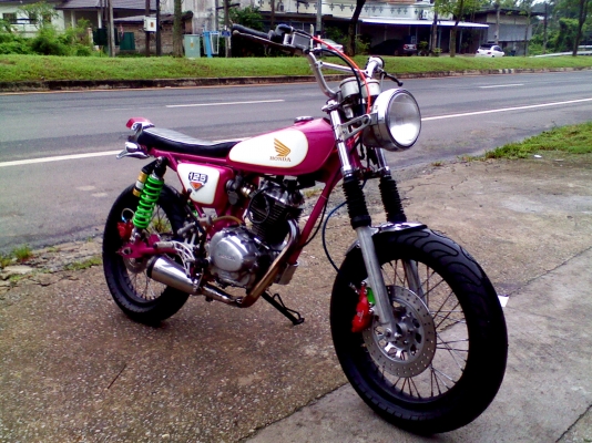 หนุ่ม ปราจีน : ส่ง GL100 แต่ง Tracker ให้ คุณจิรวัฒน์ อ.แสวงหา จ.อ่างทอง