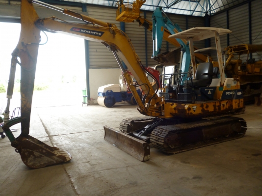 ขาย PC40-6 S:14351 Y:1990 สภาพพร้อมใช้งาน นำเข้าจากญี่ปุ่น สนใจติดต่อสอบถามรายละเอียดเพิ่มเติมได้ที่ 087-3310254 เจี๊ยบ TOS ค่ะ ขาย PC40-6 S:14351 Y:1990 สภาพพร้อมใช้งาน นำเข้าจากญี่ปุ่น สนใจติดต่อสอบถามรายละเอียดเพิ่มเติมได้ที่ 087-3310254 เจี๊ยบ TOS ค่ะ