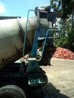 ขายรถ 6 ล้อโม่ปูน TOYOTA DAINA โม่ไฮดรอลิค 2.5 คิว ทะเบียนพร้อม ราคา 535000