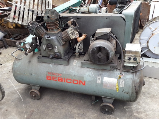ขายปั้มลม (ถัง) 7.5 แรง 230 ลิตร HITACHI มือสองญี่ปุ่น