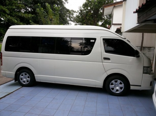 2011 TOYOTA HIACE COMMUTER สีขาว เกียร์ธรรมดา เครื่องเบนซิน 2.7 vvt-i CNG 2 ถังจากบริษัท รถมือ 1 ออกป้ายแดง 1,079,0000 2011 TOYOTA HIACE COMMUTER สีขาว เกียร์ธรรมดา เครื่องเบนซิน 2.7 vvt-i CNG 2 ถังจากบริษัท รถมือ 1 ออกป้ายแดง 1,079,0000
