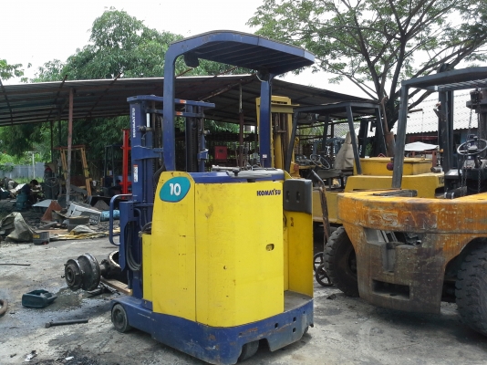 ขายรถยกโฟล์ลิฟท์ komatsu fbr-11 น้ำหนัก1ตัน เสาสูง 3 เมตร ขายรถยกโฟล์ลิฟท์ komatsu fbr-11 น้ำหนัก1ตัน เสาสูง 3 เมตร