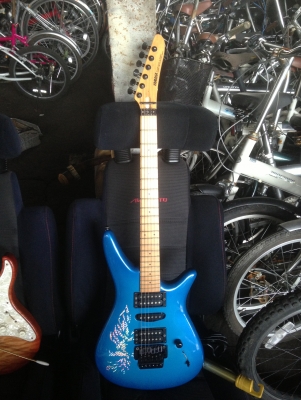 ขายกีตาร์ไฟฟ้า yamaha