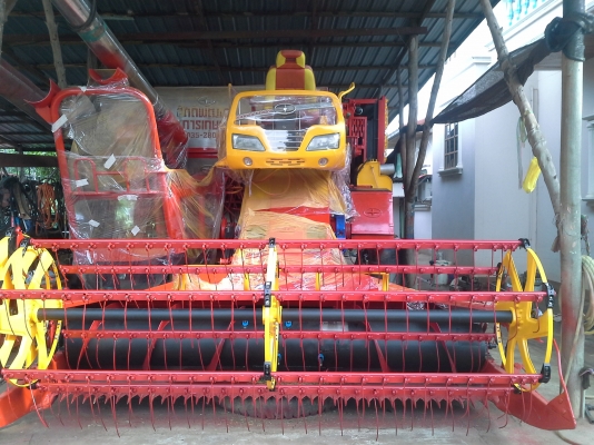 ขายแล้วครับ ไปเกี่ยวข้าวงามสุรินทร์  KM 48  12 (HT) นอก 235 แรง อุ้ม 2.5 ตัน หน้าเกี่ยว 3 เมตร รถใช้ได้เพราะทำใหม่หมดเลยครับ สนใจราคาต่อรองได้ครับ