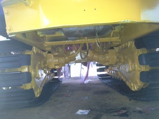 ขายแล้วครับ ไปเกี่ยวข้าวงามสุรินทร์  KM 48  12 (HT) นอก 235 แรง อุ้ม 2.5 ตัน หน้าเกี่ยว 3 เมตร รถใช้ได้เพราะทำใหม่หมดเลยครับ สนใจราคาต่อรองได้ครับ